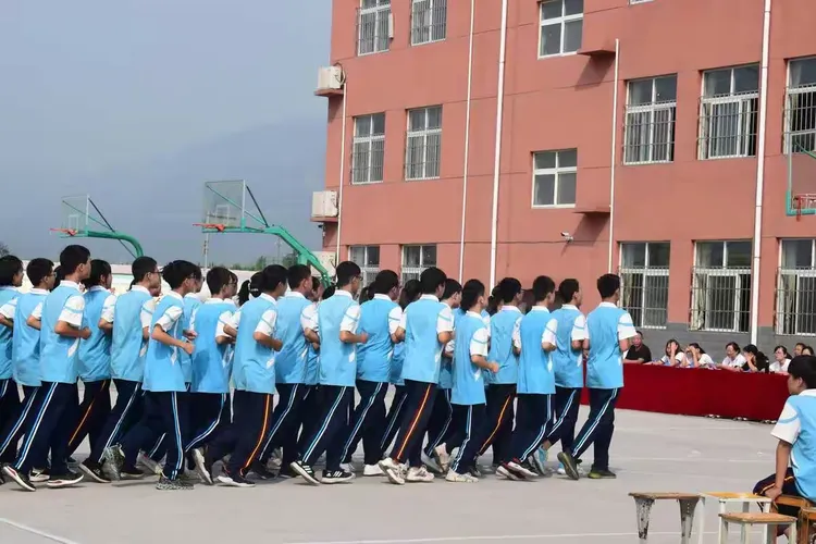 包含辽宁主场胜利，积分榜位置更上一层楼，掌声雷动的词条