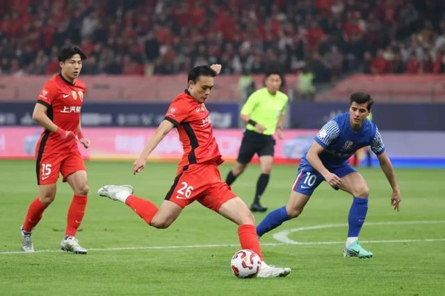 亚洲豪强上演激烈争夺,胜者晋级下一轮对决,稳步上升 亚洲豪强上演激烈争夺,胜者晋级下一轮对决,稳步上升