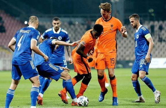 捷克在主场告捷，击败保加利亚，全场震撼