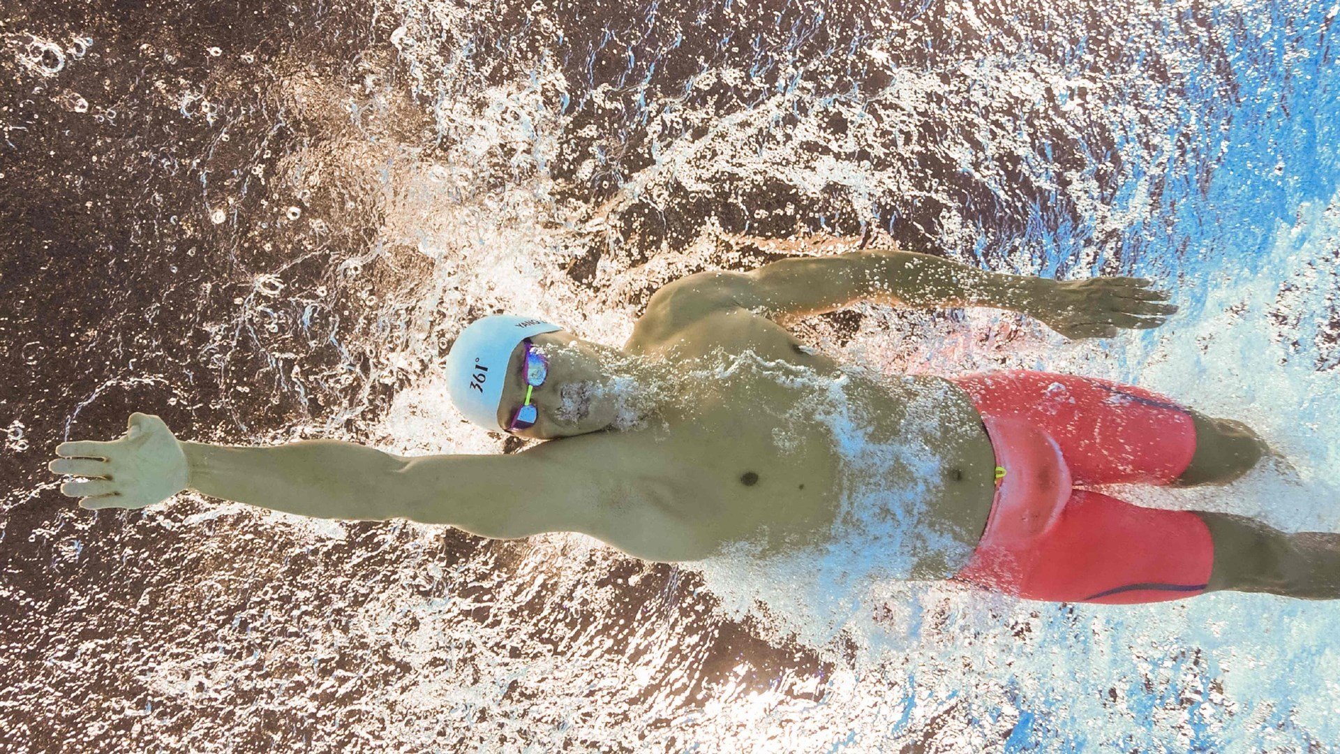 弗拉霍维奇，从德比阴霾到欧战之光，喀麦隆关键战如何撕破勒沃库森链条？